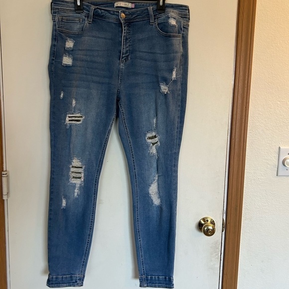 Glitzy Girlz size 16 denim stretchy jeans with camo cuff and underlay - Picture 1 of 9